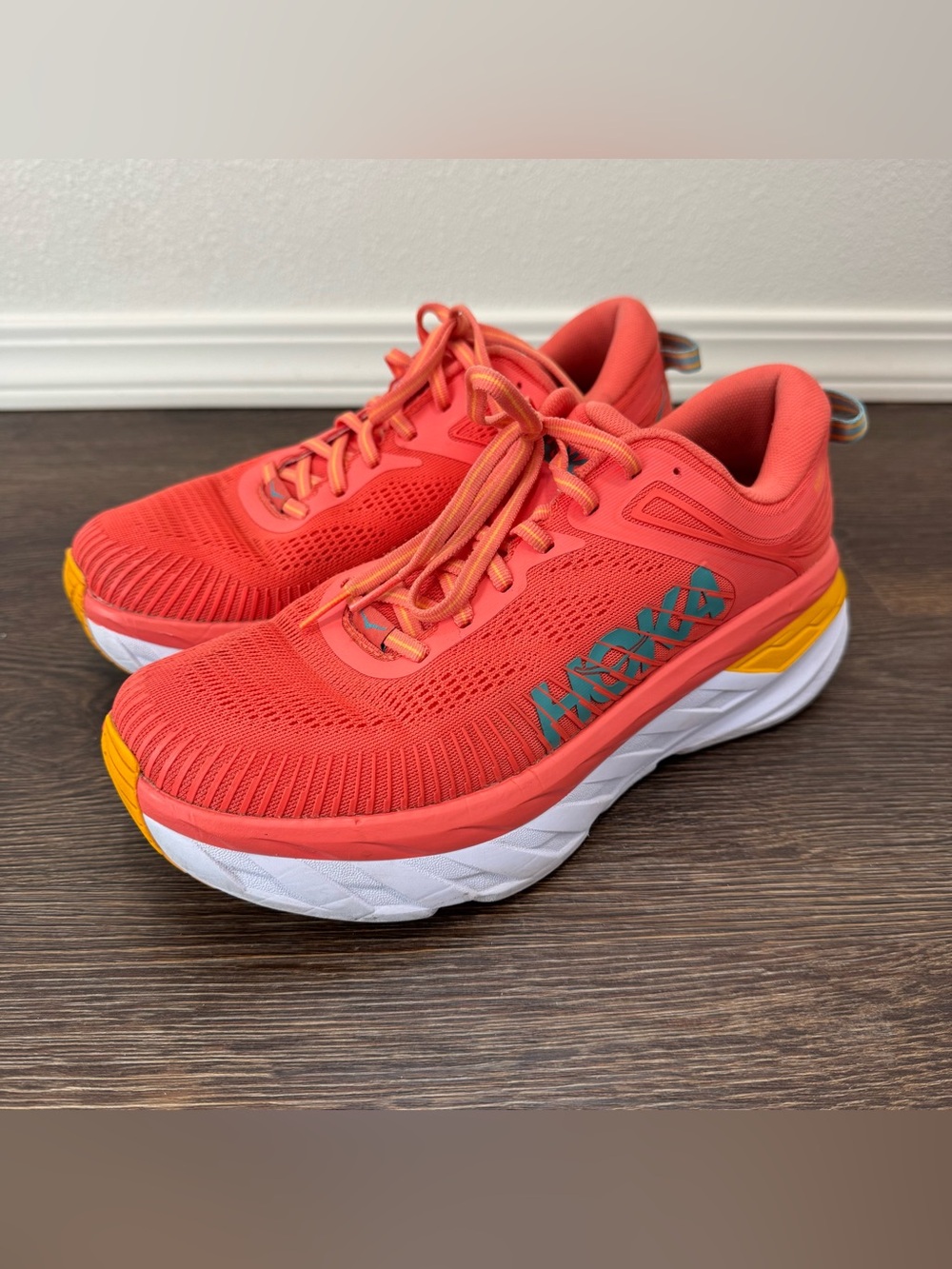 HOKA Bondi 7 Camellia Coastal Shade Womens Size 10